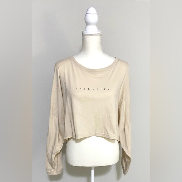 NASH Tops - Nash Womens L Solid Tan NASHVILLE Long Sleeve Graphic T-shirt Top Boho Comfy